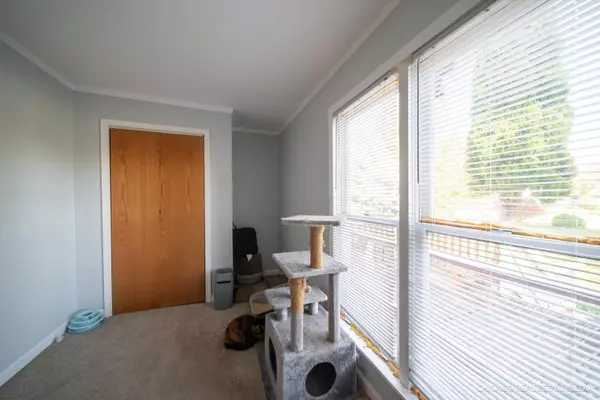 Dekalb, IL 60115,945 S 7th ST