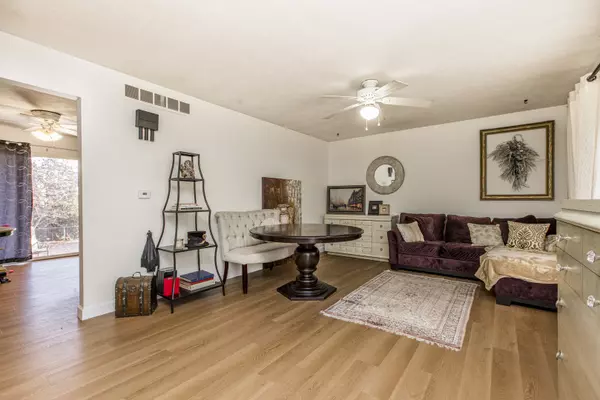 Bloomington, IL 61704,Address not disclosed