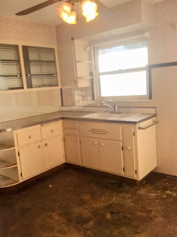 North Riverside, IL 60546,Address not disclosed