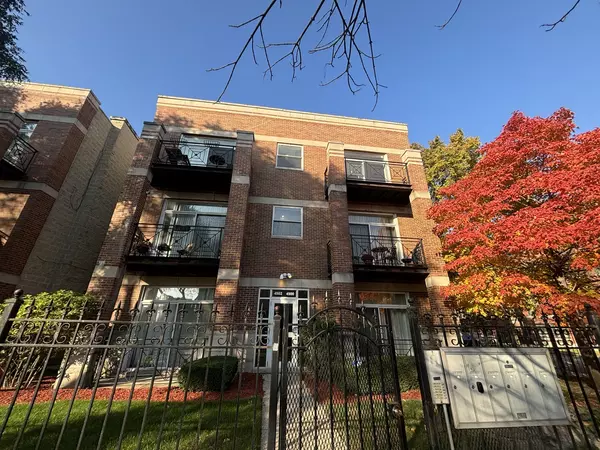 Chicago, IL 60615,4900 S VINCENNES AVE #3