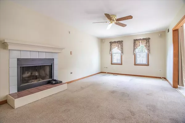 Bolingbrook, IL 60490,105 S Canyon DR