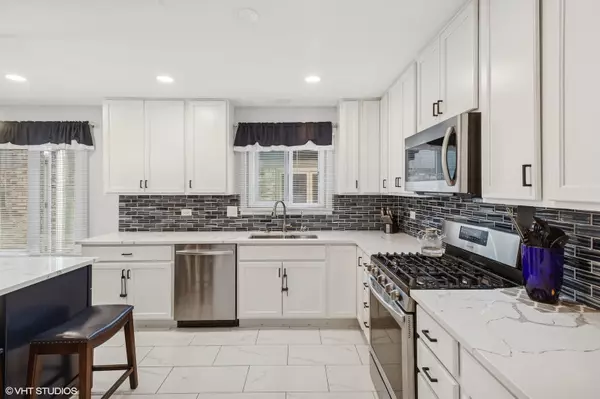 Skokie, IL 60077,10039 LaCrosse AVE