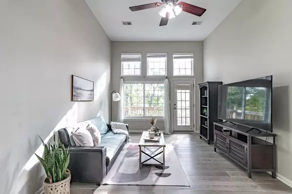 Northbrook, IL 60062,2005 CAMBRIA CT