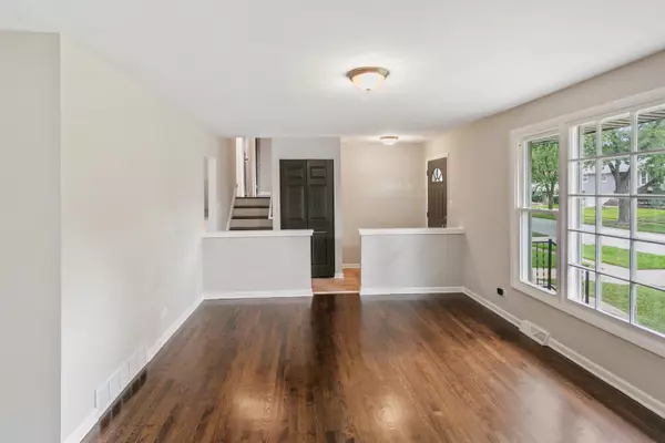 Hazel Crest, IL 60429,3316 Birchwood DR