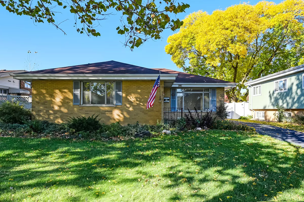 Westchester, IL 60154,2316 Boeger AVE