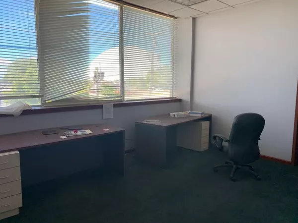 Chicago, IL 60612,455 N Campbell AVE