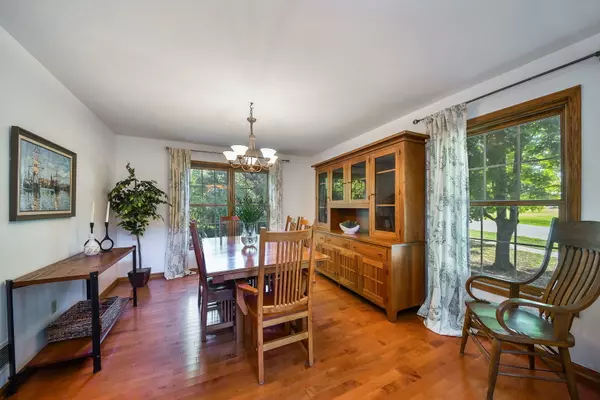 Geneva, IL 60134,39W644 Harvey SQ