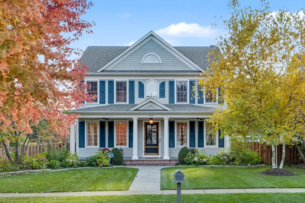 Libertyville, IL 60048,785 Meadow LN