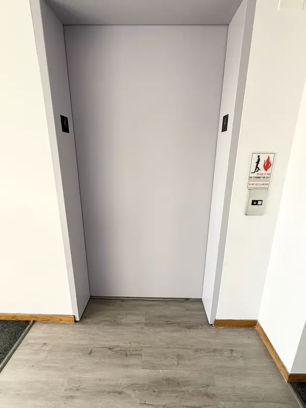 Oak Lawn, IL 60453,10420 Circle DR #25B