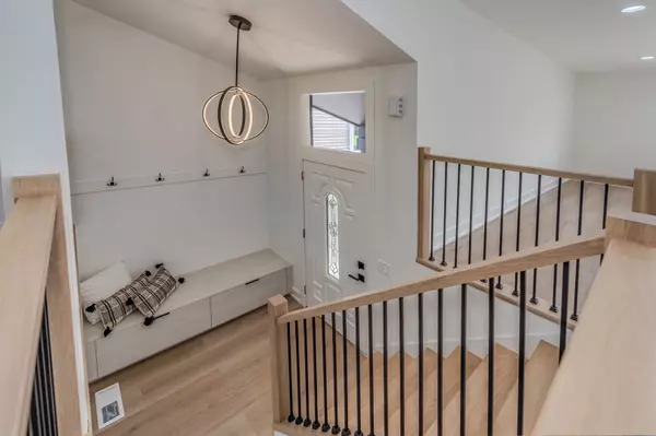 Rolling Meadows, IL 60008,112 Ironwood CT