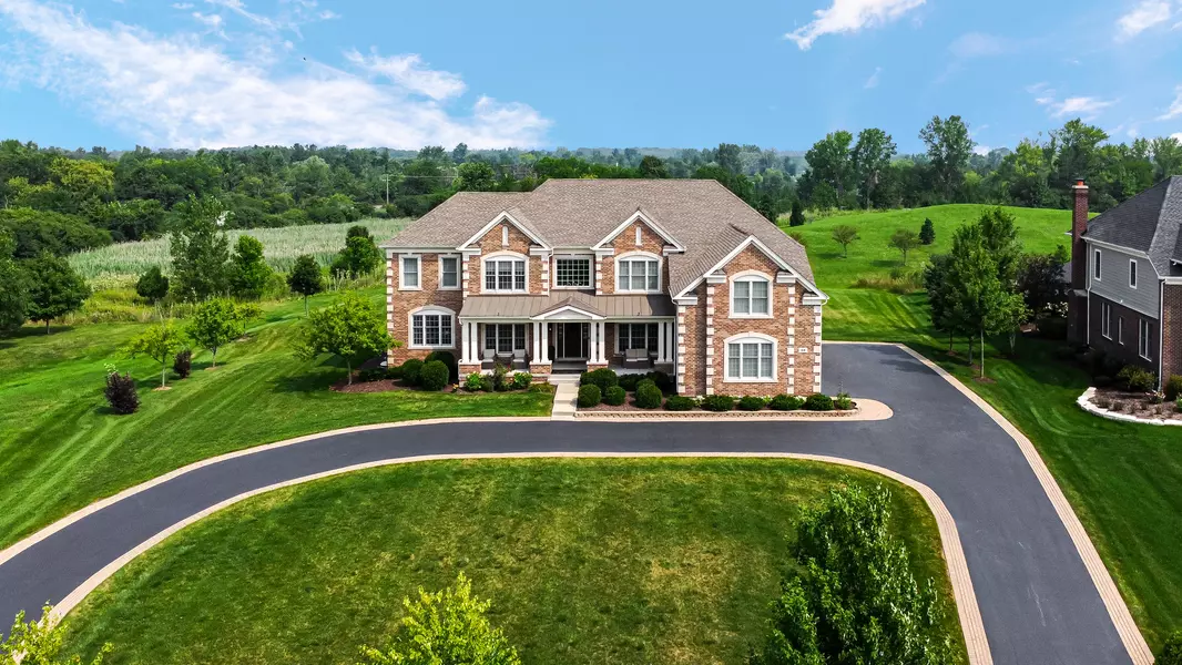 28 Shenandoah CIR, South Barrington, IL 60010