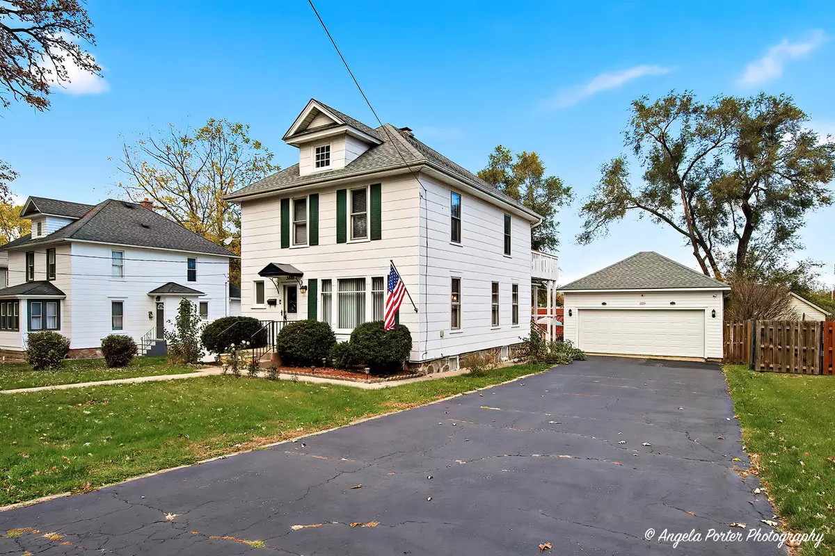 Mchenry, IL 60050,3804 Waukegan RD