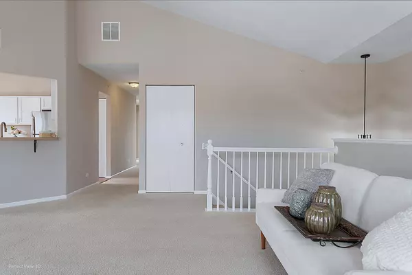 Lombard, IL 60148,2244 S LINCOLN ST #312