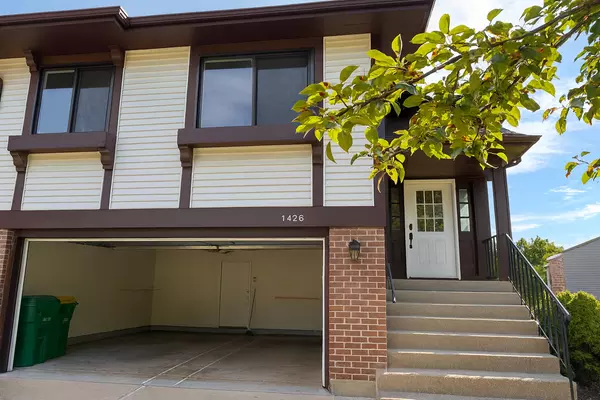 Wheeling, IL 60090,1426 Chippewa TRL #1426