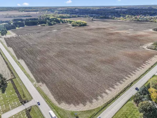 10330 336th AVE, Randall, WI 53181