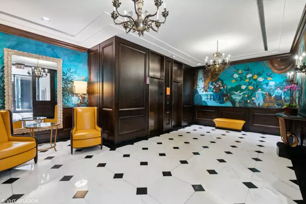 Chicago, IL 60611,Address not disclosed