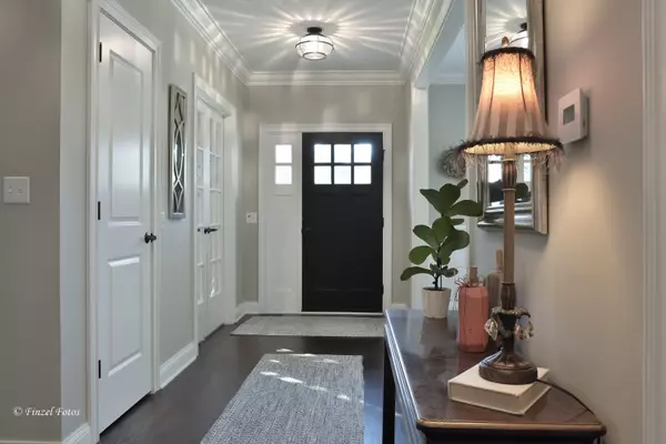 St. Charles, IL 60174,1028 S 5th ST