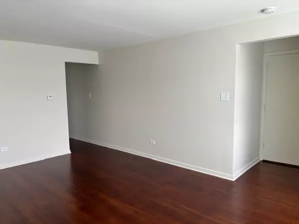 Calumet City, IL 60409,372 Yates AVE #3