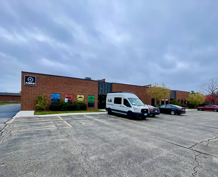 640 Anthony TRL, Northbrook, IL 60062