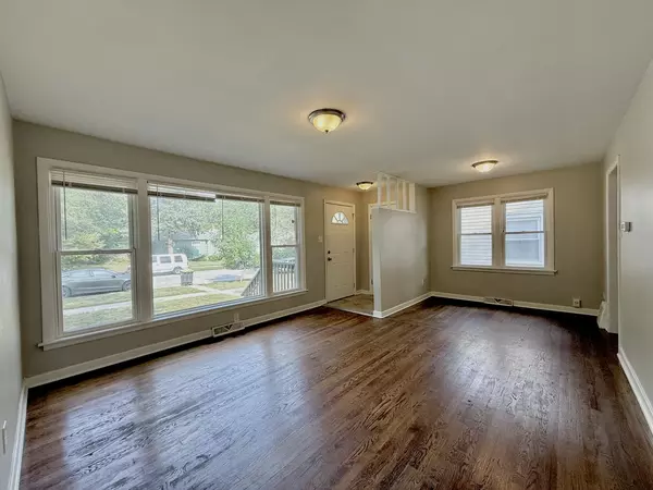 Lansing, IL 60438,17925 Walter ST