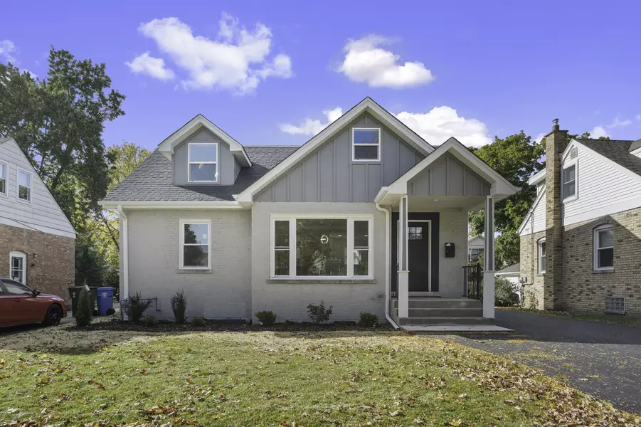 406 N Elm ST, Mount Prospect, IL 60056