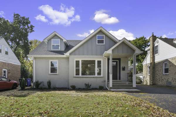 406 N Elm ST, Mount Prospect, IL 60056