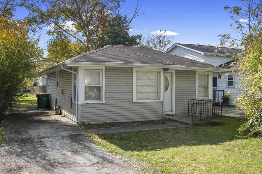 233 Wildwood DR, Round Lake Beach, IL 60073