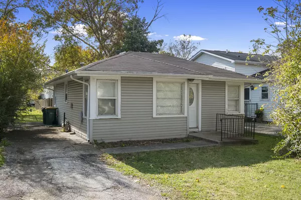 233 Wildwood DR, Round Lake Beach, IL 60073