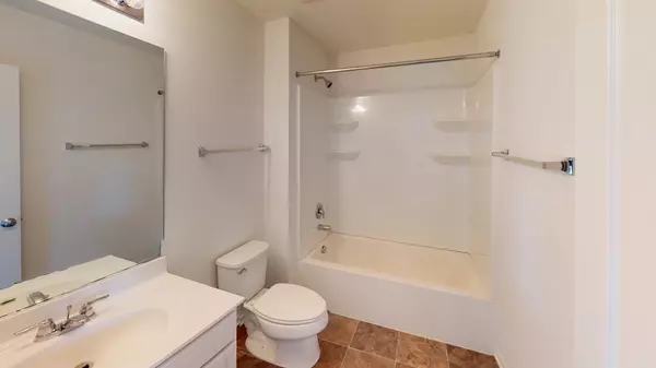 North Aurora, IL 60542,1054 Kilbery LN