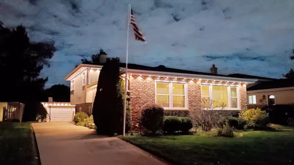 Lombard, IL 60148,220 N Grace ST