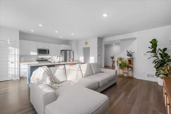 St. Charles, IL 60174,271 Charlestowne Lakes DR