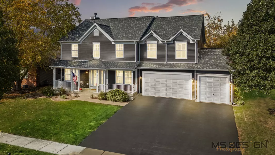 495 John Marshall LN, Sycamore, IL 60178