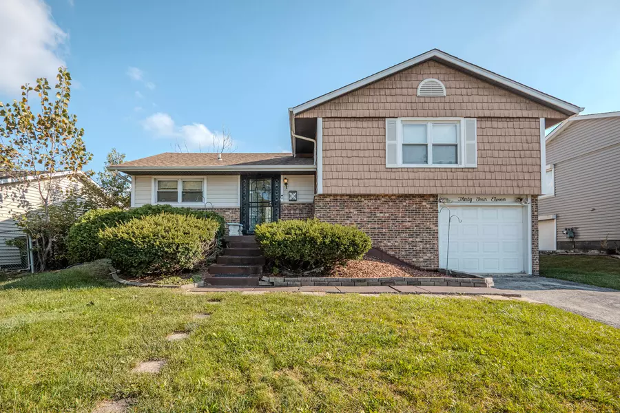 3411 Montmarte AVE, Hazel Crest, IL 60429