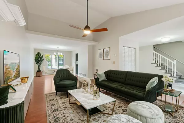 Bolingbrook, IL 60490,427 Bradford PL