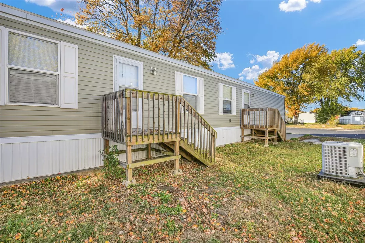 Rantoul, IL 61866,1216 Sycamore LN