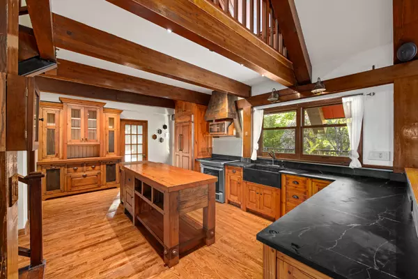 Homer Glen, IL 60491,13338 W Oak CT