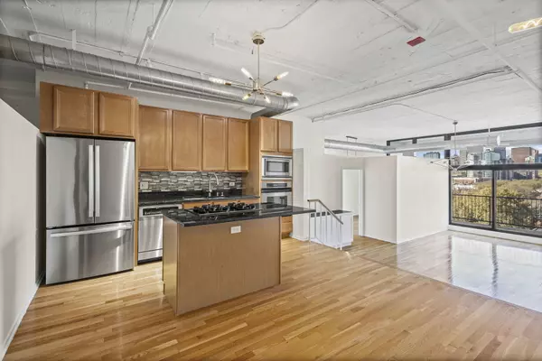 Chicago, IL 60605,1530 S State ST #706