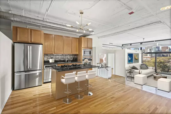 Chicago, IL 60605,1530 S State ST #706