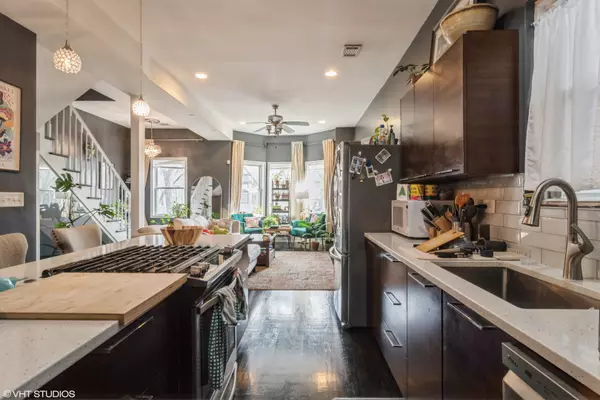 Chicago, IL 60647,1656 N Richmond ST