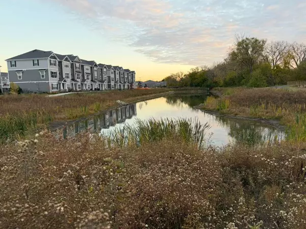 Mundelein, IL 60060,2016 Yellowstone BLVD