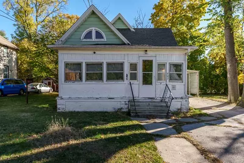 407 FOREST AVE, Rockford, IL 61101