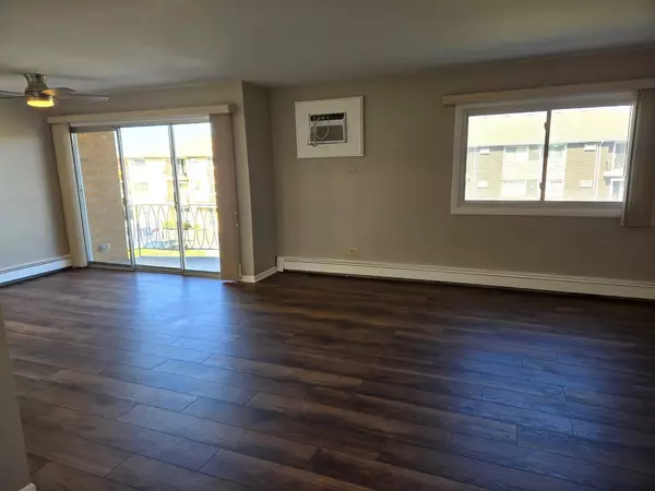 Oak Lawn, IL 60453,4712 W 107th ST #3D