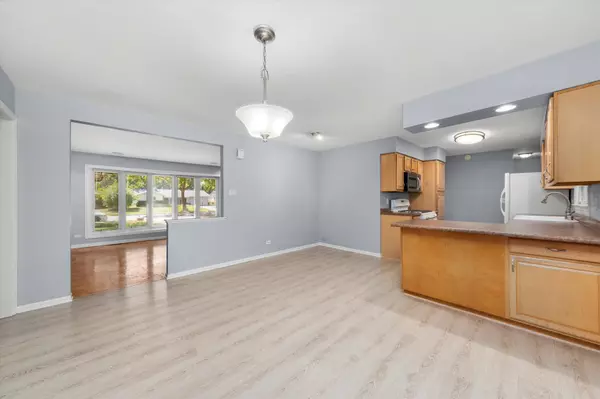 Downers Grove, IL 60516,824 Oxford ST