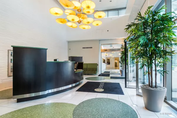 Chicago, IL 60607,125 S Green ST #907A