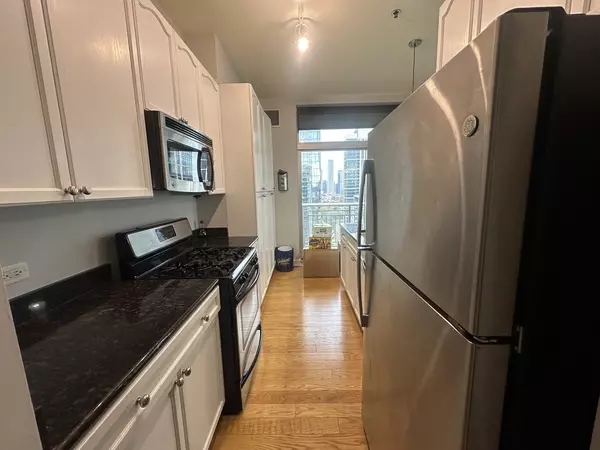 Chicago, IL 60605,1400 S Michigan AVE #2503