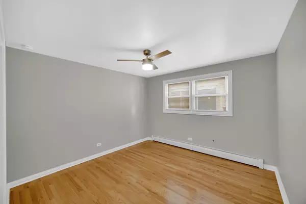 Oak Lawn, IL 60453,Address not disclosed