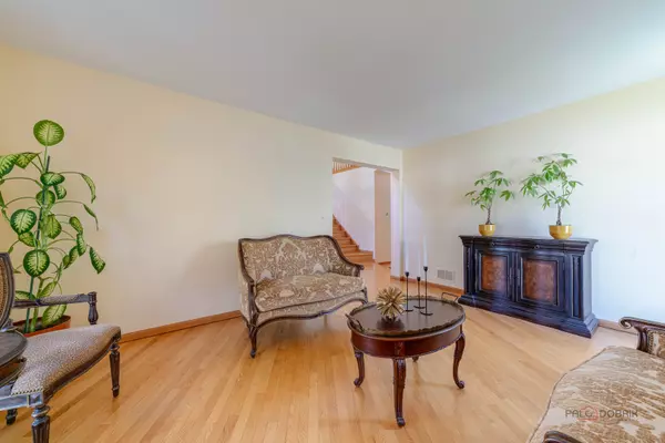 Vernon Hills, IL 60061,126 S Fiore Pkwy