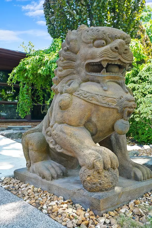 Palatine, IL 60067,824 W Dorset AVE W