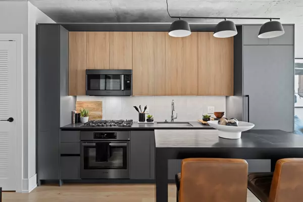 Chicago, IL 60607,234 W Polk ST #2506