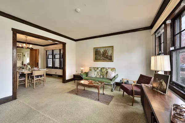 Chicago, IL 60630,Address not disclosed